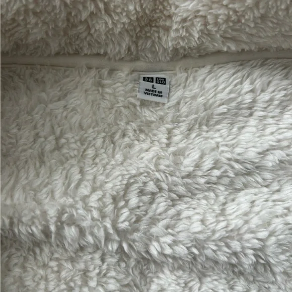 Uniqlo Cream Sherpa Teddy Jacket - Picture 2 of 2